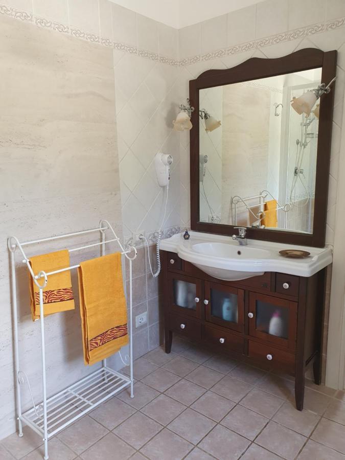 B&B Villa Maria Terni Buitenkant foto