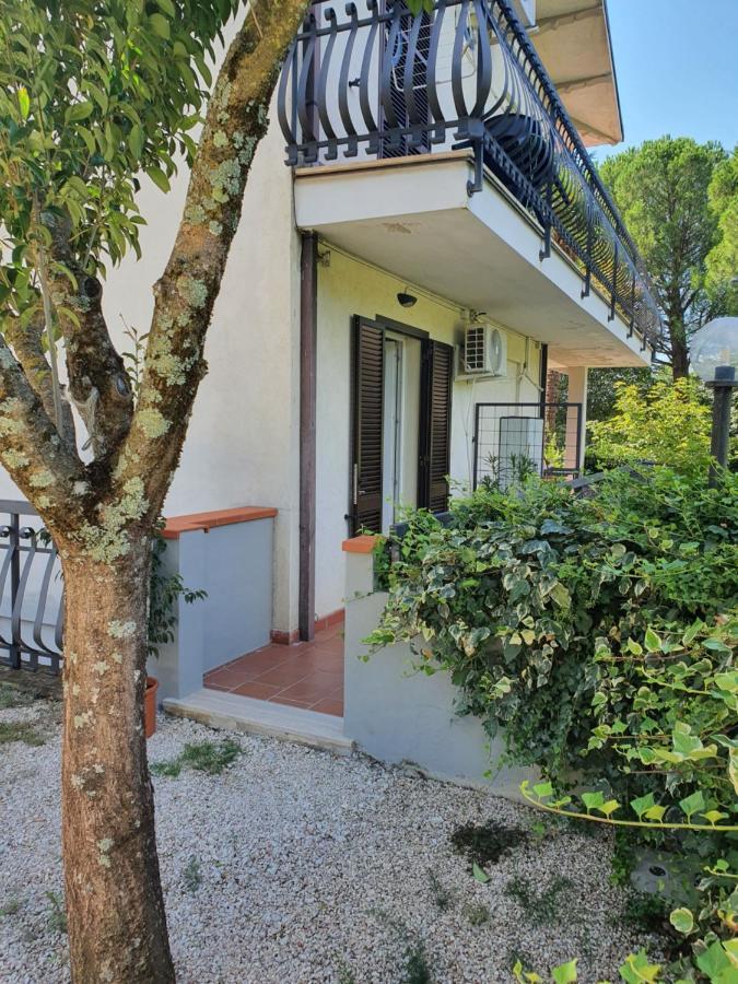 B&B Villa Maria Terni Buitenkant foto