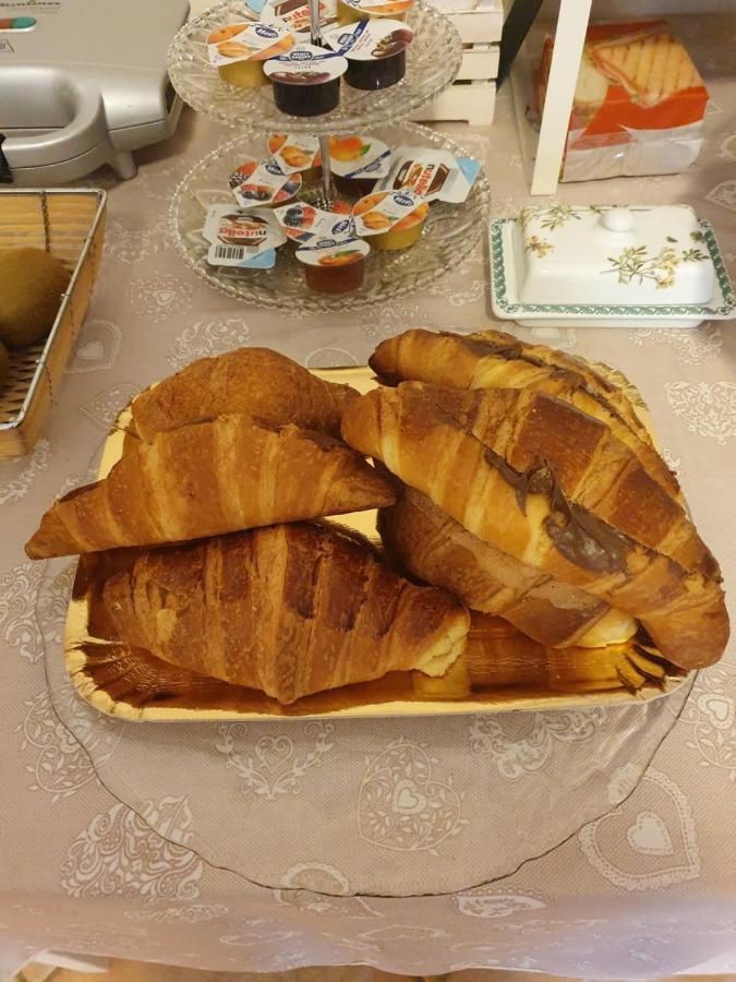 B&B Villa Maria Terni Buitenkant foto