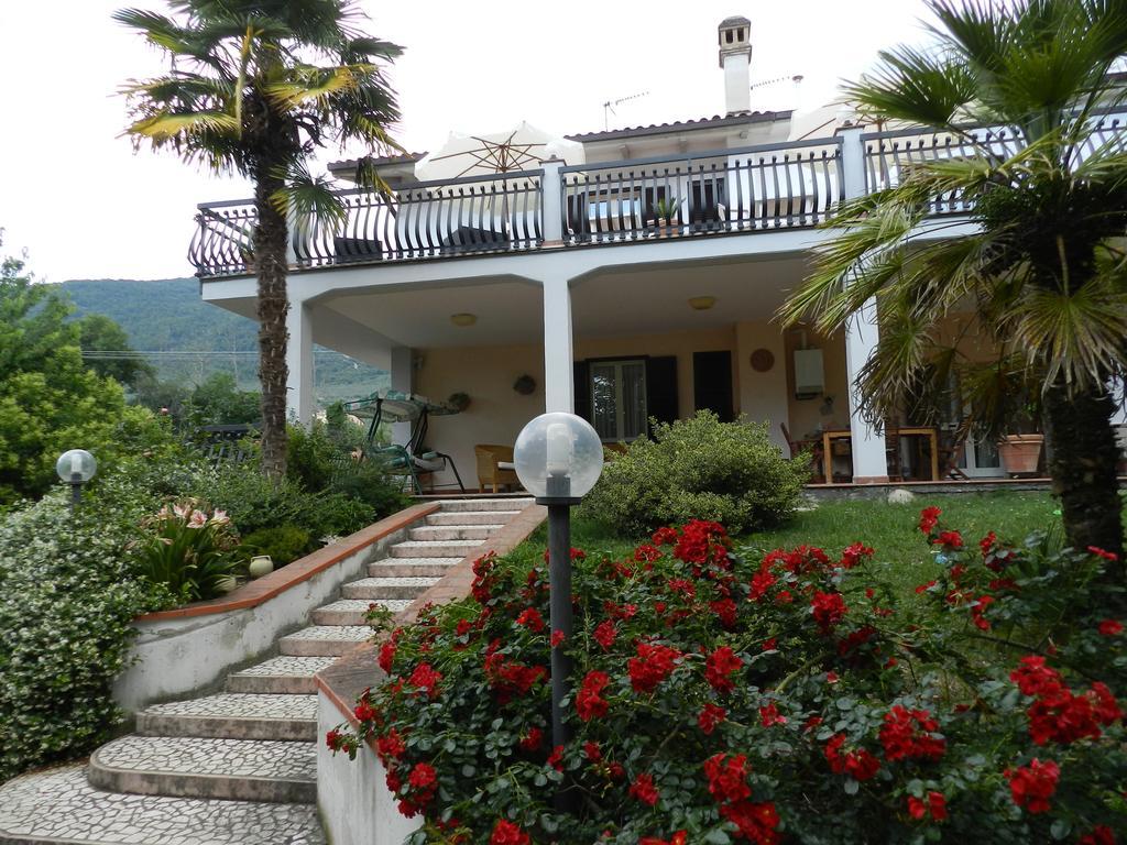B&B Villa Maria Terni Buitenkant foto