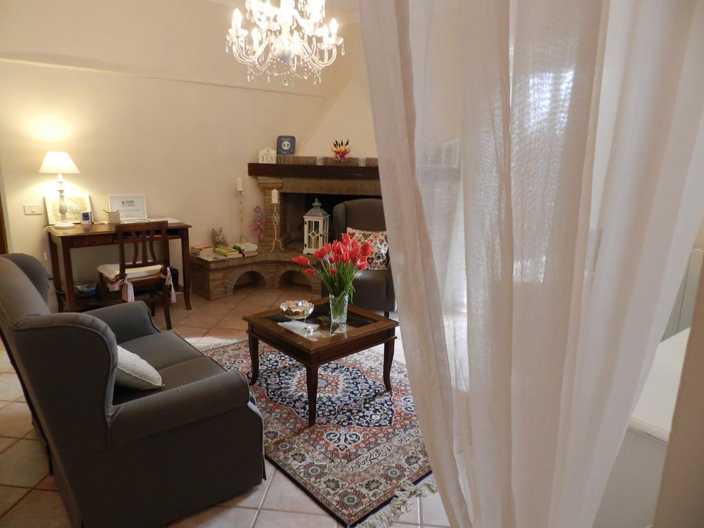 B&B Villa Maria Terni Buitenkant foto